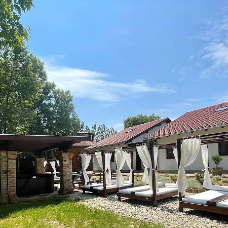 Istvan Parkhotel Es Gasztrofarm Sormás Екстериор снимка