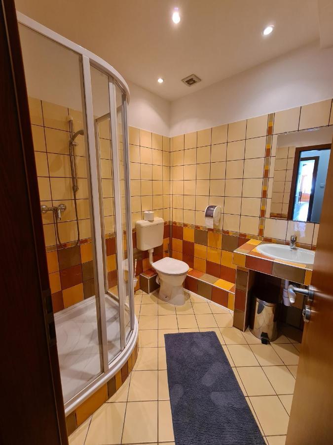Istvan Parkhotel Es Gasztrofarm Sormás Екстериор снимка