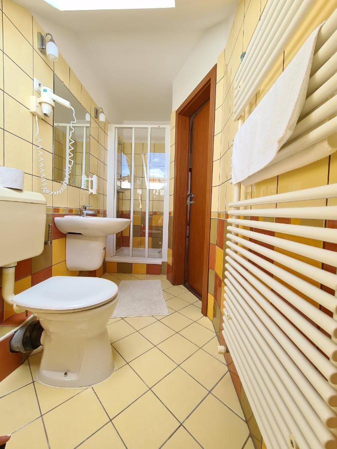 Istvan Parkhotel Es Gasztrofarm Sormás Екстериор снимка