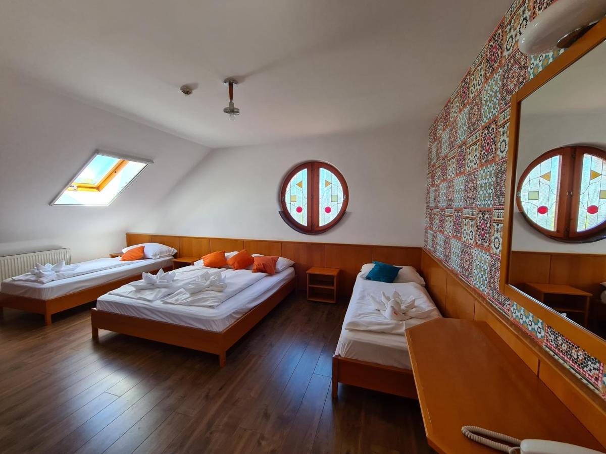 Istvan Parkhotel Es Gasztrofarm Sormás Екстериор снимка